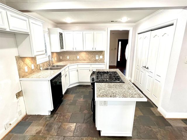 8515 Glencrest Lane, Dallas, TX 75209