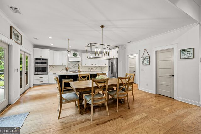 150 Handshaker Court, Fayetteville, GA 30215