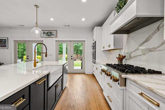 150 Handshaker Court, Fayetteville, GA 30215