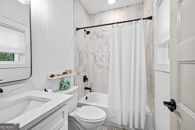 150 Handshaker Court, Fayetteville, GA 30215