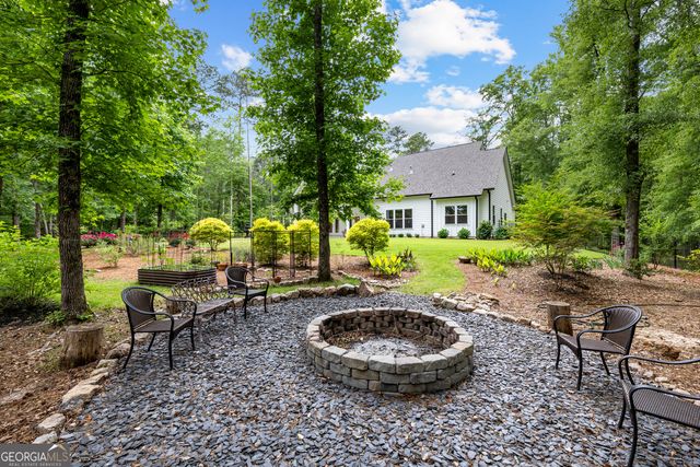 150 Handshaker Court, Fayetteville, GA 30215