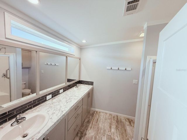 1620 VOYAGER DRIVE, Sarasota, FL 34234