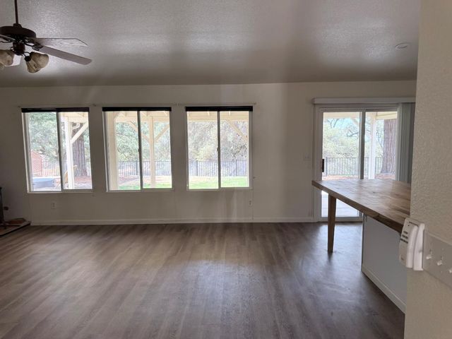 4824 Canfield Cir, Cameron Park, CA 95682
