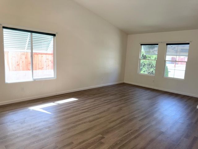 4824 Canfield Cir, Cameron Park, CA 95682