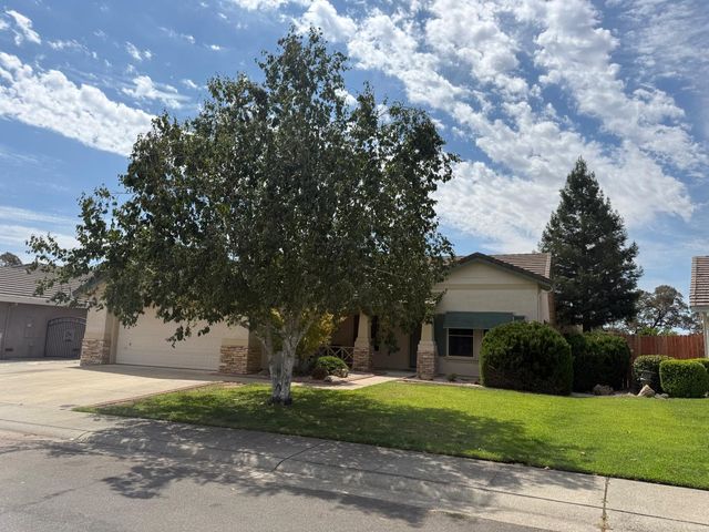 4824 Canfield Cir, Cameron Park, CA 95682