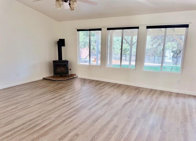 4824 Canfield Cir, Cameron Park, CA 95682