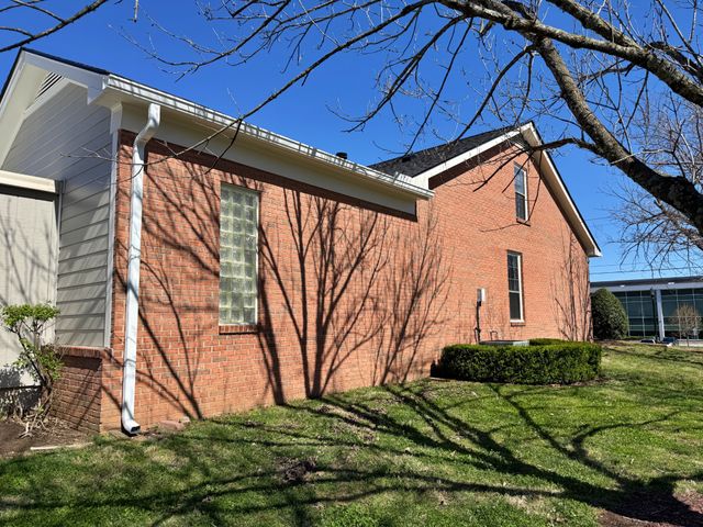 1500 Brentwood Pt, Brentwood, TN 37027