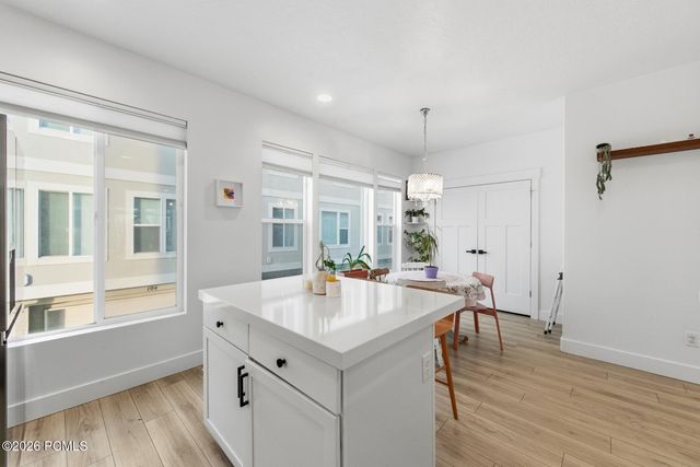 4752 S Hillhouse Cove, Murray, UT 84107