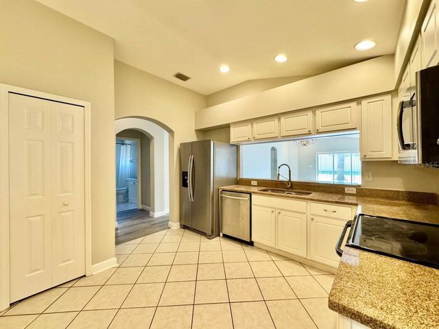 18112 CANAL POINTE STREET, Tampa, FL 33647