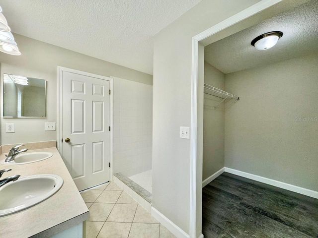18112 CANAL POINTE STREET, Tampa, FL 33647