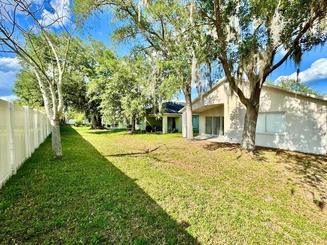 18112 CANAL POINTE STREET, Tampa, FL 33647