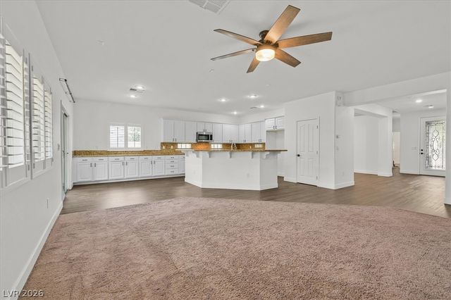 913 Hickory Park Street, Las Vegas, NV 89138