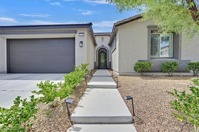 913 Hickory Park Street, Las Vegas, NV 89138