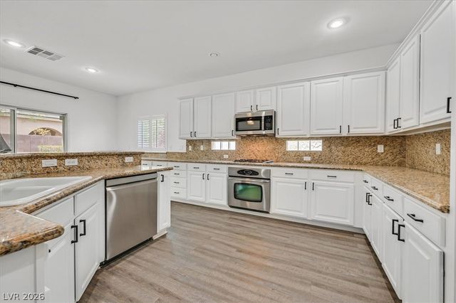 913 Hickory Park Street, Las Vegas, NV 89138