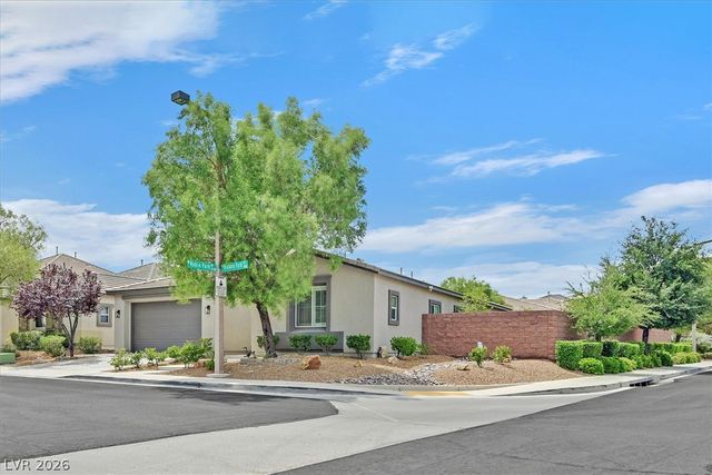 913 Hickory Park Street, Las Vegas, NV 89138