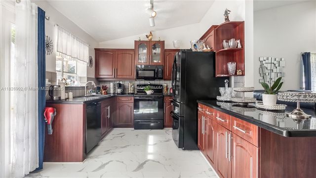 1720 SW 137th Way, Miramar, FL 33027