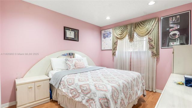 1720 SW 137th Way, Miramar, FL 33027