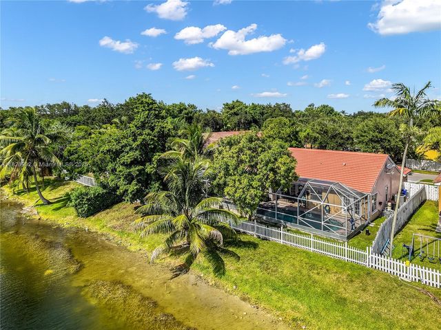 1720 SW 137th Way, Miramar, FL 33027