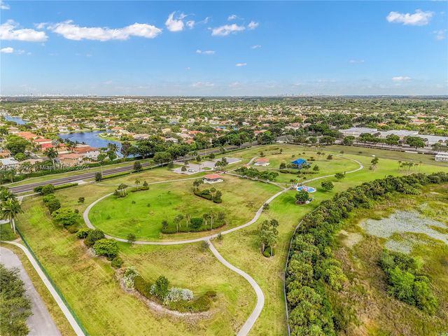 1720 SW 137th Way, Miramar, FL 33027