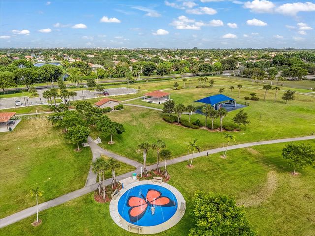 1720 SW 137th Way, Miramar, FL 33027