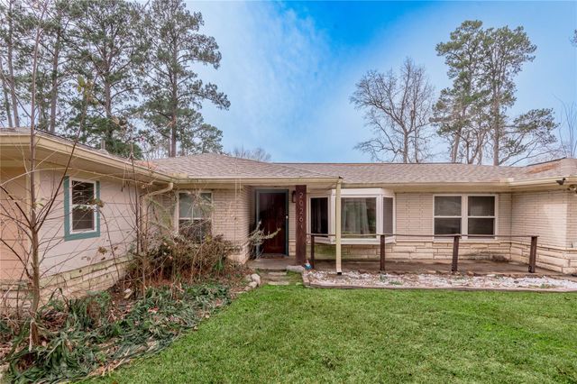2026 Avenue Q, Huntsville, TX 77340