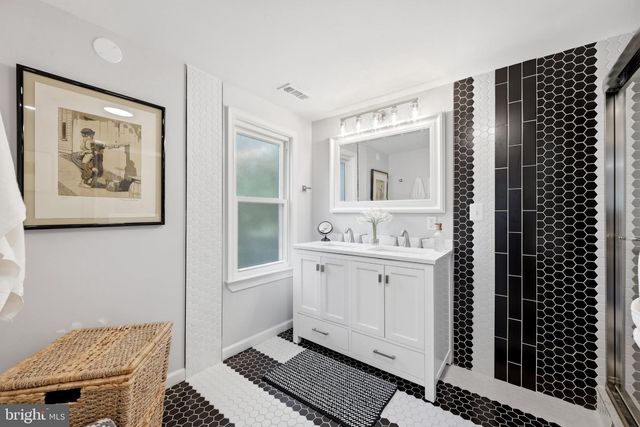 1719 EVARTS ST NE, Washington, DC 20018