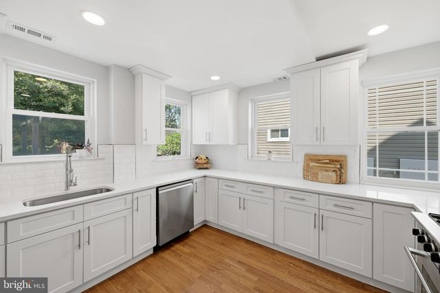 1719 EVARTS ST NE, Washington, DC 20018