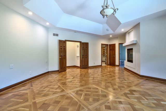 913 Rosewood Drive, Villa Hills, KY 41017