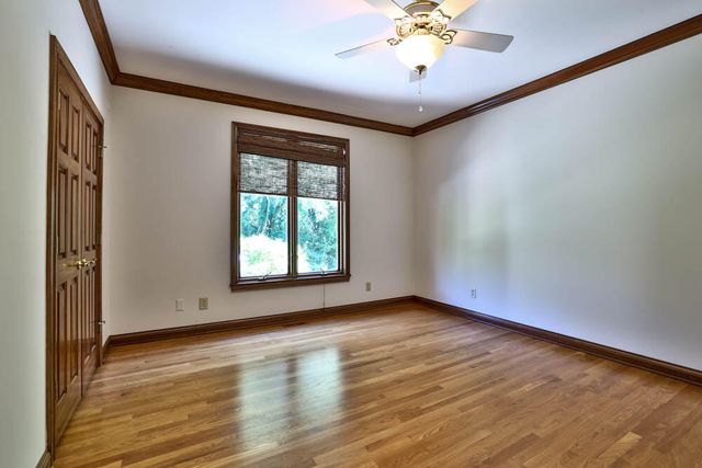 913 Rosewood Drive, Villa Hills, KY 41017