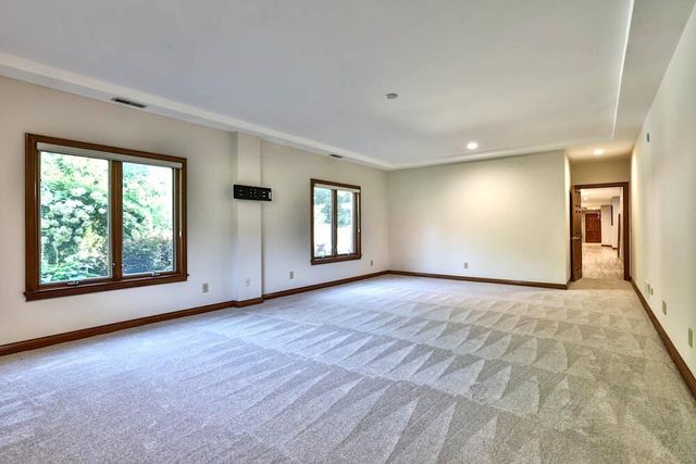 913 Rosewood Drive, Villa Hills, KY 41017