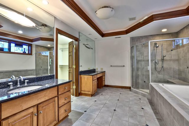 913 Rosewood Drive, Villa Hills, KY 41017