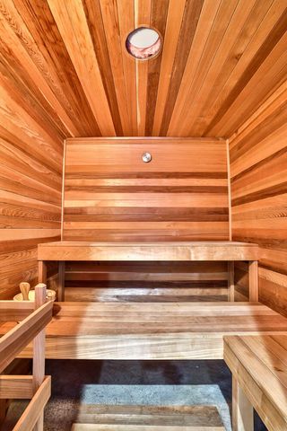 913 Rosewood Drive, Villa Hills, KY 41017