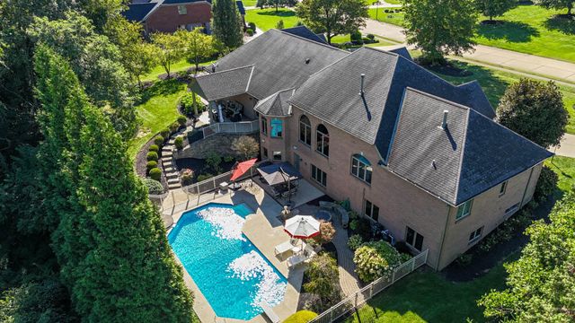 913 Rosewood Drive, Villa Hills, KY 41017