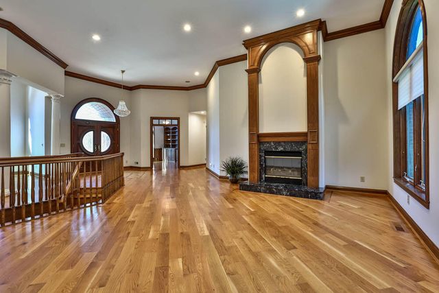 913 Rosewood Drive, Villa Hills, KY 41017