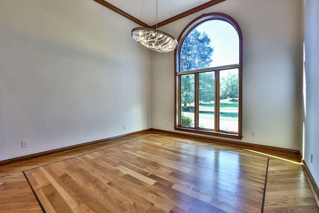 913 Rosewood Drive, Villa Hills, KY 41017