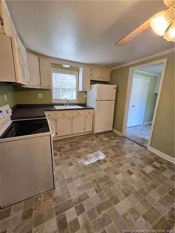 953 Francis Drive, Fayetteville, NC 28306