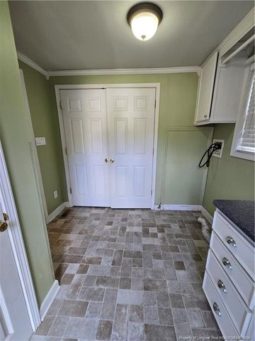 953 Francis Drive, Fayetteville, NC 28306