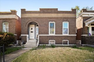 5208 Idaho Avenue, St Louis, MO 63111