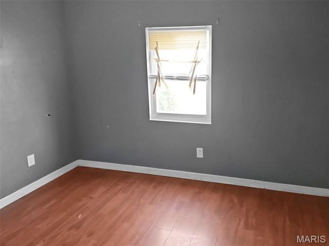 6219 Julian Avenue, University City, MO 63133