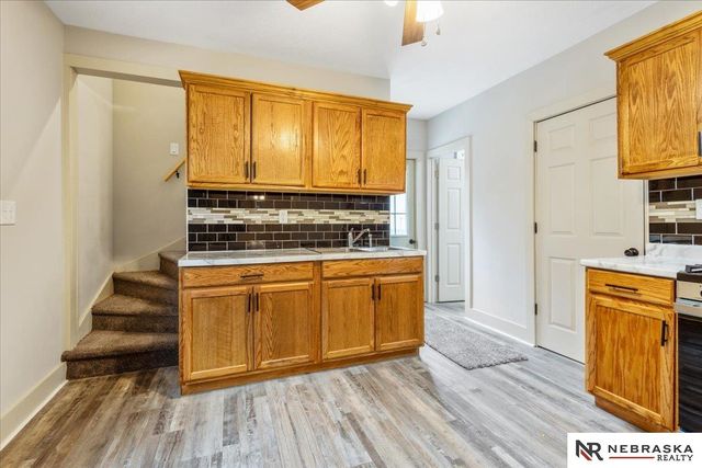 1330 S 21st Street, Omaha, NE 68107