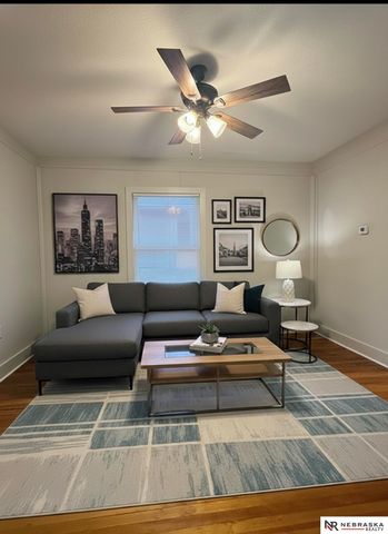 1330 S 21st Street, Omaha, NE 68107
