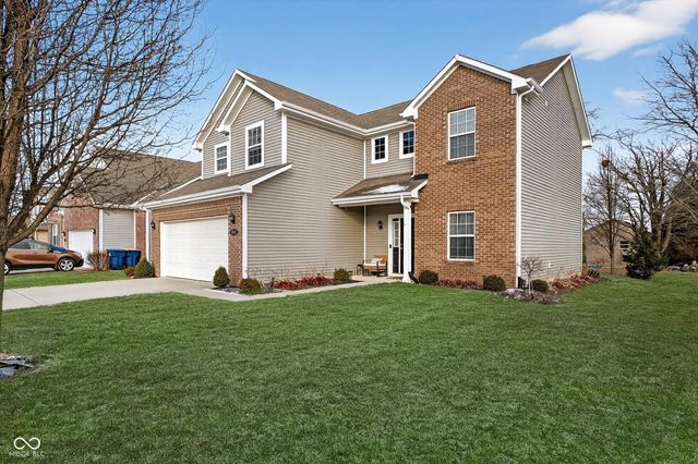 8802 Benjamin Lane, Avon, IN 46123