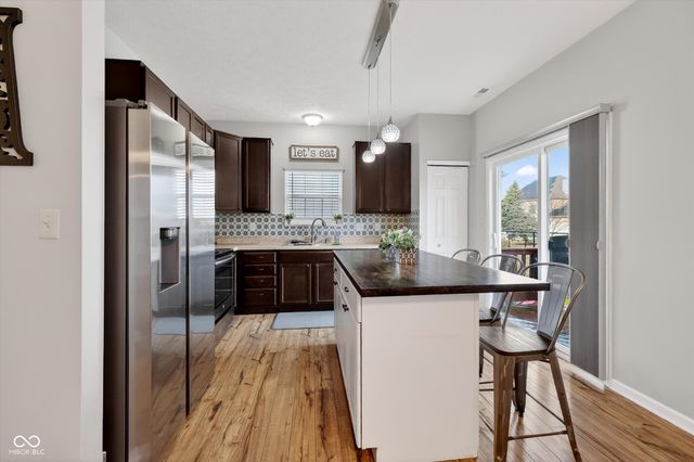 8802 Benjamin Lane, Avon, IN 46123