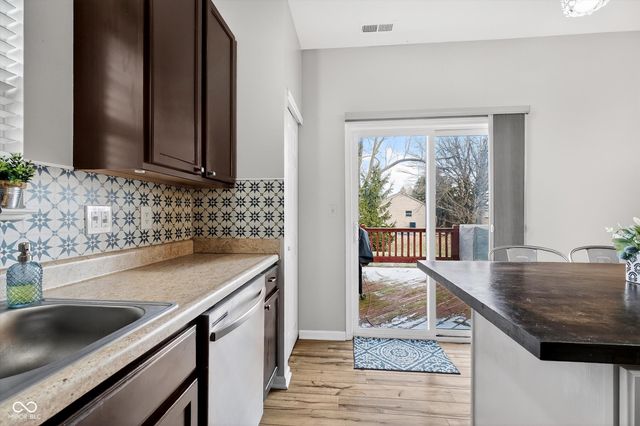 8802 Benjamin Lane, Avon, IN 46123