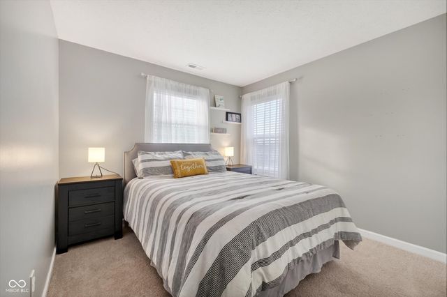 8802 Benjamin Lane, Avon, IN 46123