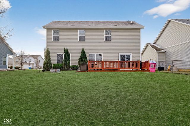 8802 Benjamin Lane, Avon, IN 46123