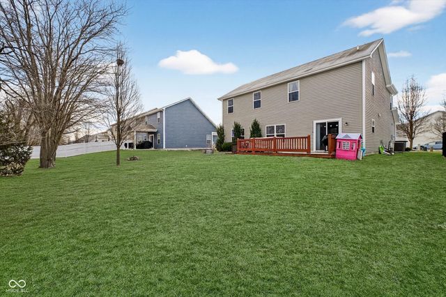 8802 Benjamin Lane, Avon, IN 46123