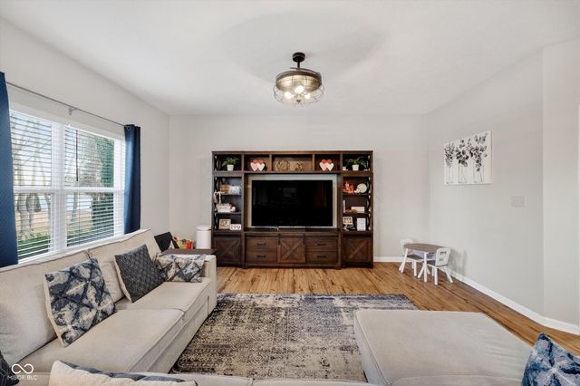 8802 Benjamin Lane, Avon, IN 46123