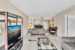 9273 Collins Ave 308, Surfside, FL 33154