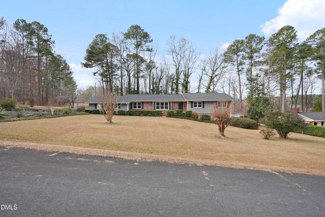 1104 Oldham Lake Road, Sanford, NC 27330